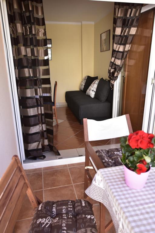 Apartman Sena Vodice Zewnętrze zdjęcie