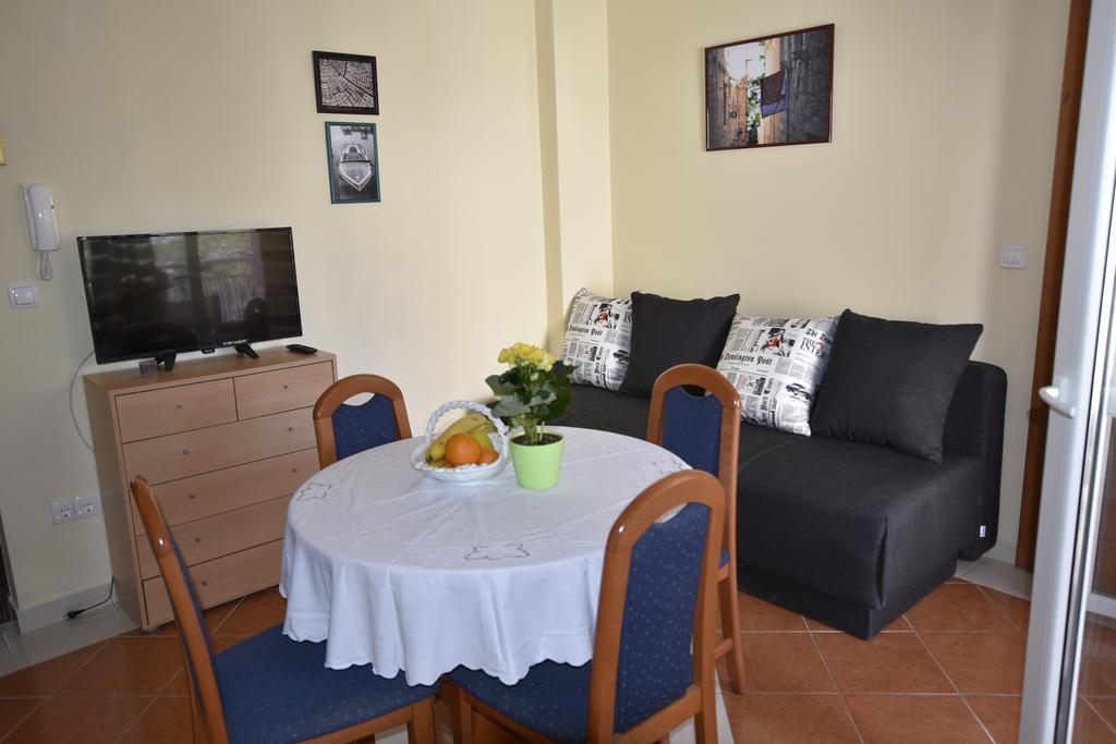 Apartman Sena Vodice Zewnętrze zdjęcie